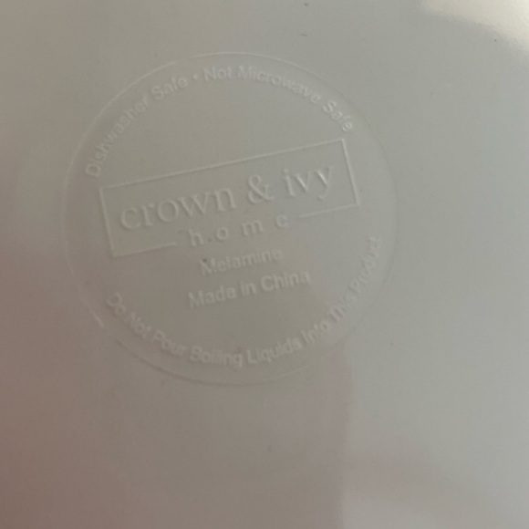 Crown & Ivy White Melamine Plate - Picture 3 of 5